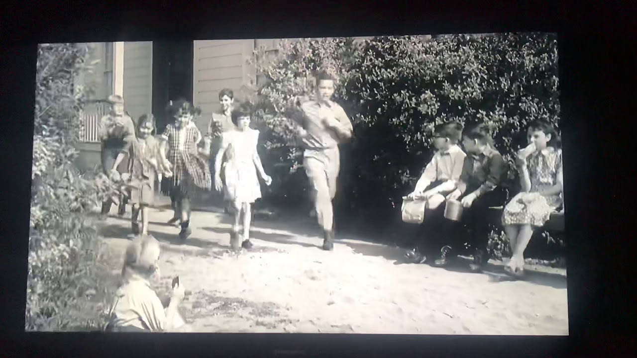 Scout pounds Walter Cunningham’s rear YouTube