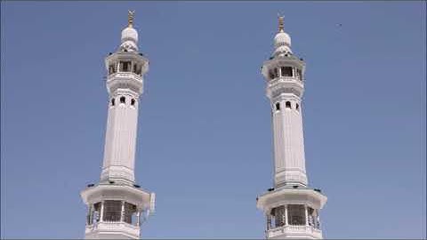 عبد الرحمن السديس / قراءة من سورة الانفال من صلاة التراويح لعام 1409