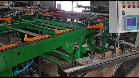 Log feeder and sorting table