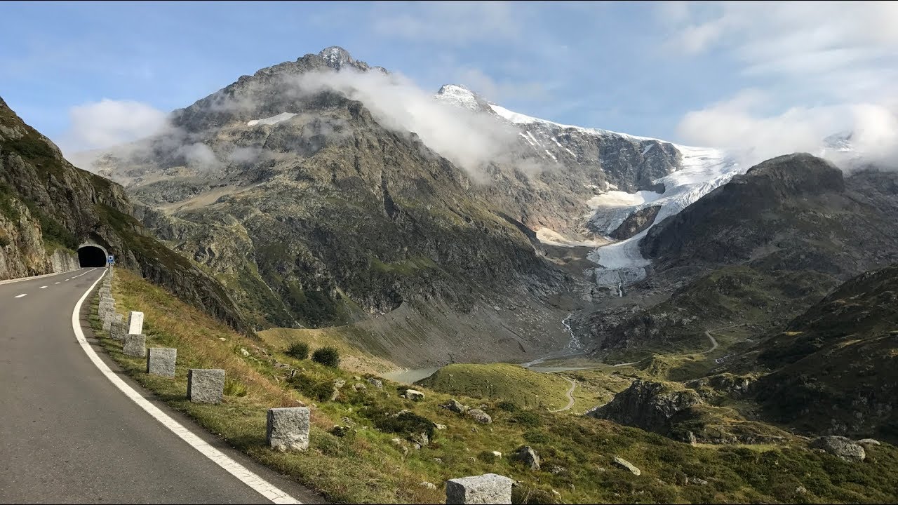 Porsche 911 on Sustenpass - best driving roads of the Swiss Alps - YouTube