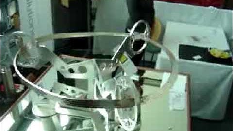 Möbius-shaped Magnetic Track with 1 Superconducting Levitating Train