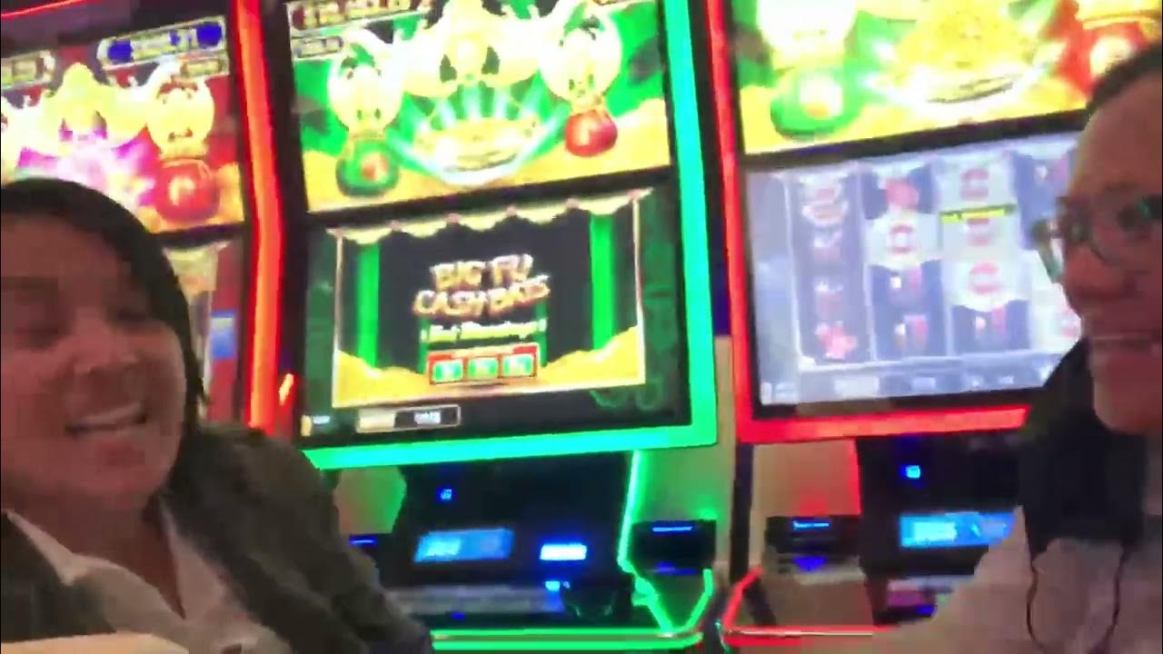 Bats slot machines bonus spins and multipliers handpay jackpot - YouTube - Slot Machine Pick Spins Multiplier Bonus