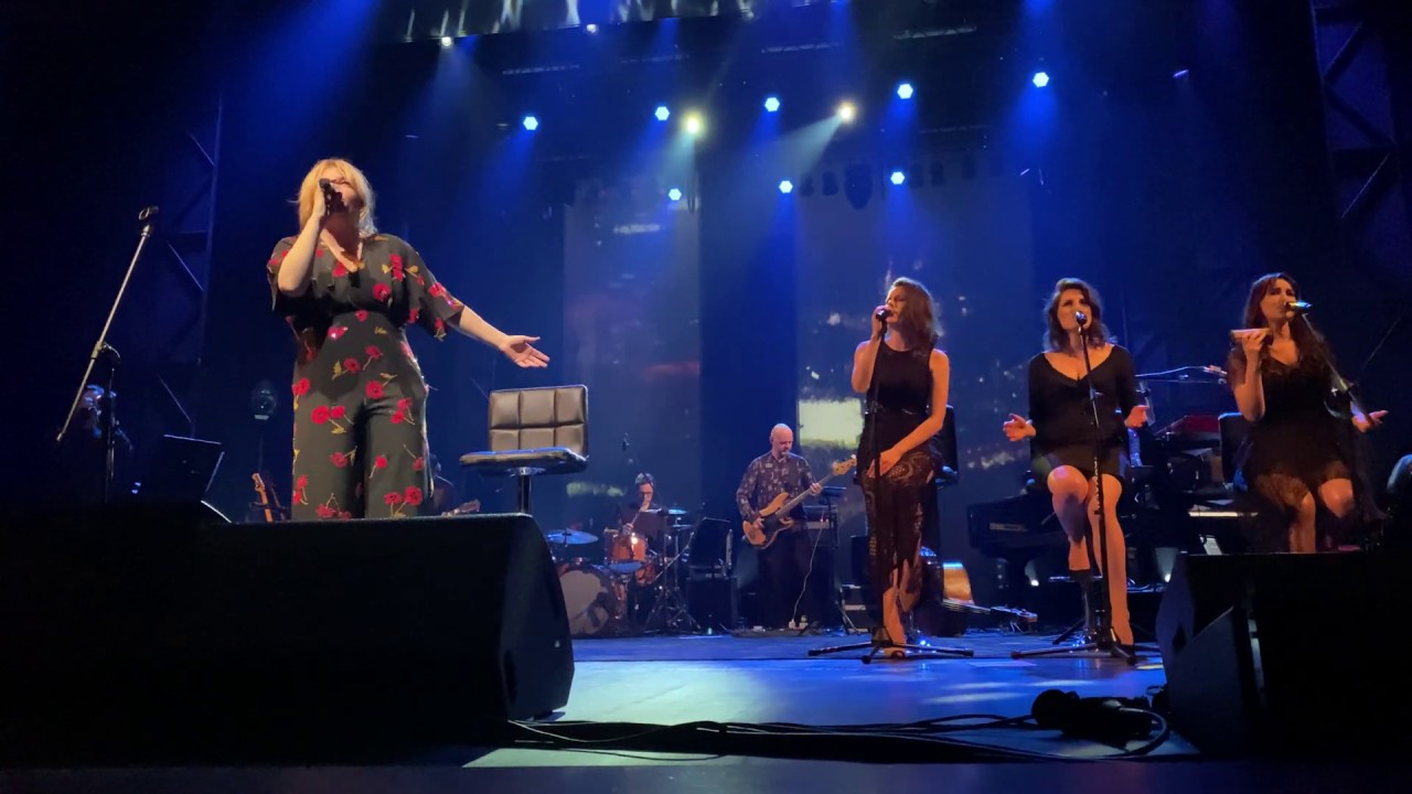Ania Dąbrowska 1800 Gramów Gdy Wiem że Jesteś Ania Dąbrowska - "1800 gramów" live 4K, 25-lecie kina Charlie, 30.11.