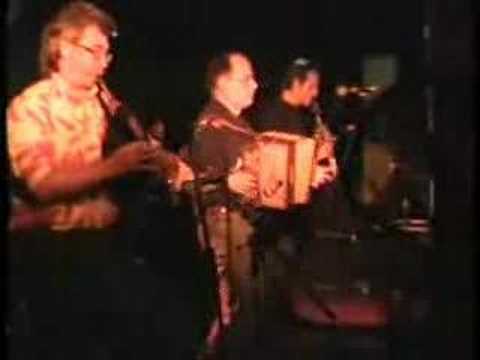 Assista a BF 15 no YouTube