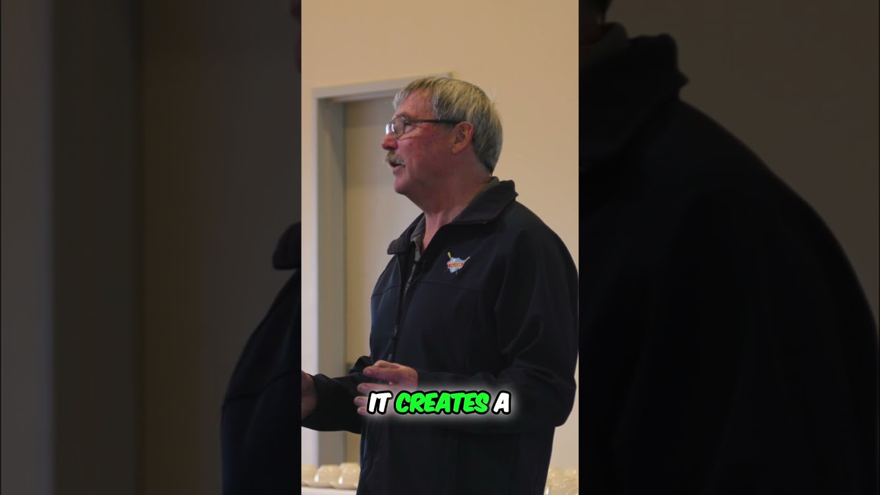 Sculling vs. Sweeping: Similarities and Differences 