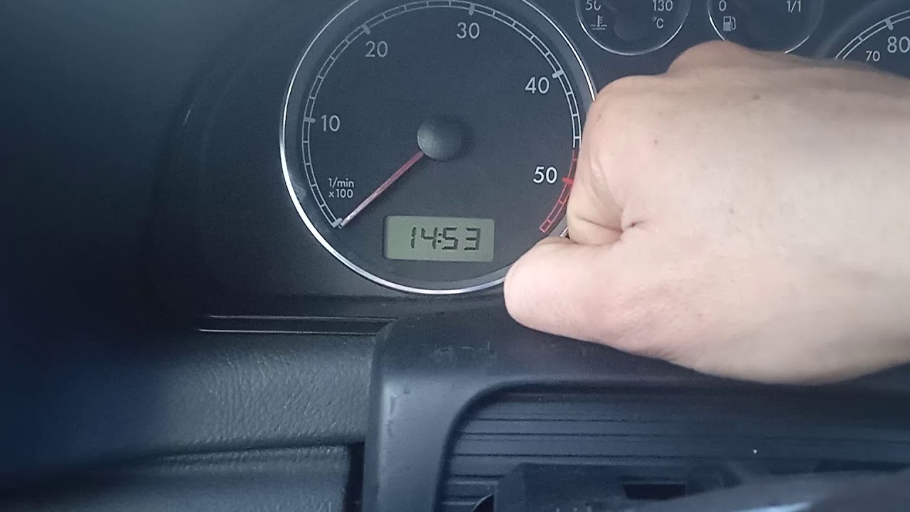 Сбиваются часы на фольксваген