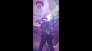 【 B J 】＃1072 [  横須賀Baby  ] by 横浜銀蝿  を🎸  ✳️今年は ４０周年おめでとう❗️🕶️🕶️🕶️🕶️  デビュー曲にて 遅ればせながらの祝い歌🎊  🌹