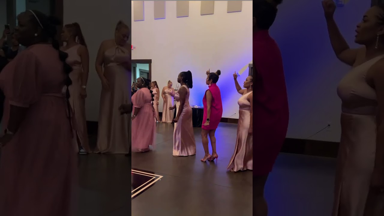 AKA wedding stroll set it off style | Wedding Reception Dance 