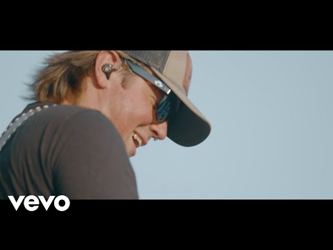 Travis Denning - Call It Country