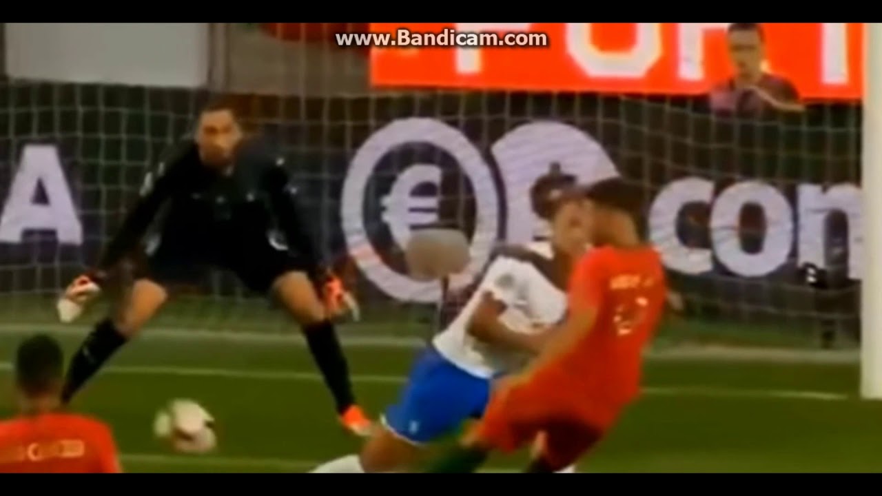 UEFA Nations League: Portugal vs Italy: 1st Goal (André Silva)