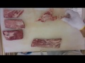 【左利き】和牛三角バラ肉カルビ　整形～焼肉用にカットする作業風景