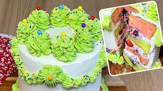 Amazing Berry Christmas Sponge Cake with Buttercream Frosting. Soft and Fluffy