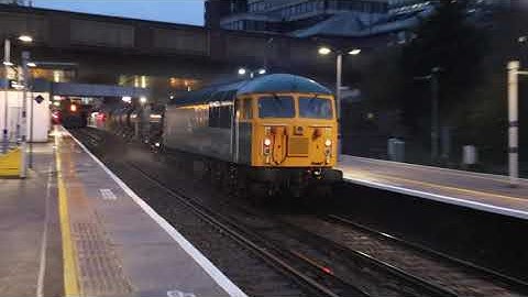 69004 and 56081 pass Bromley South on 3W75 RHTT