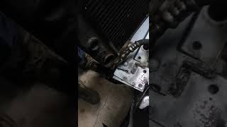 1997 jeep Cherokee radiator transmission line removal method quick and easy!!