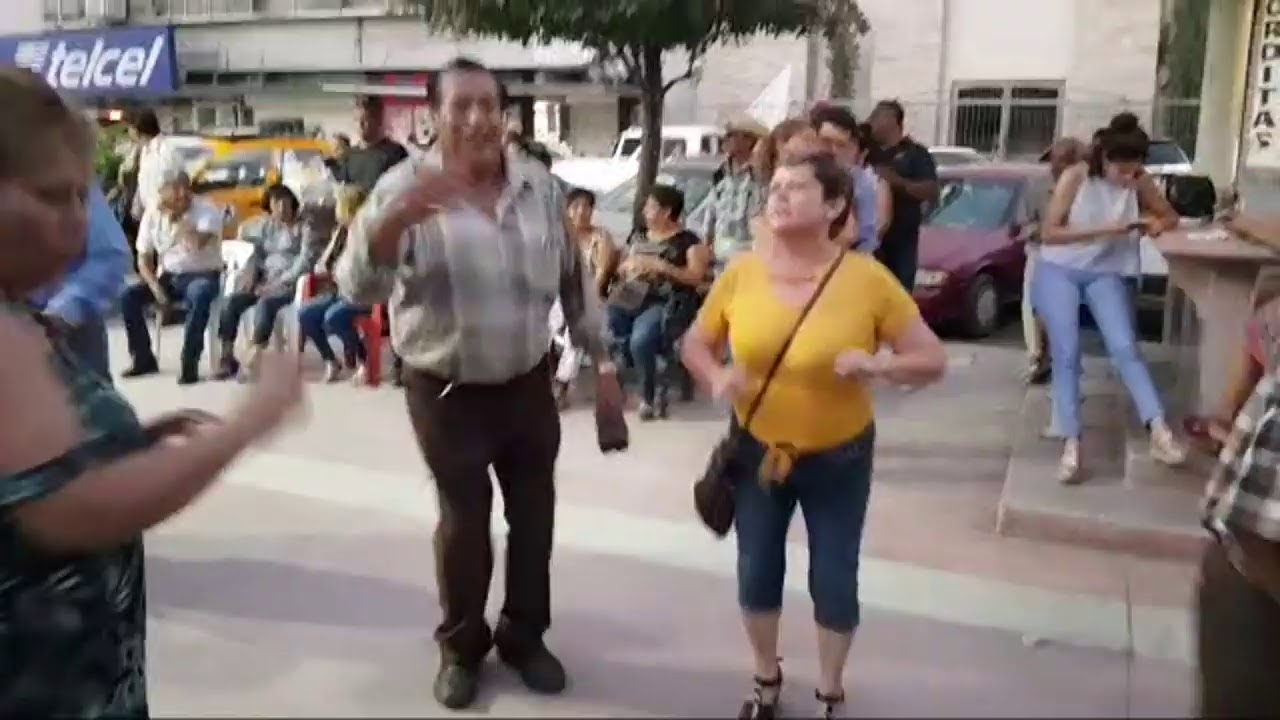 TARDEANDO Y BAILANDO, PLAZA DE ARMAS DE TORREON, COAHUILA
