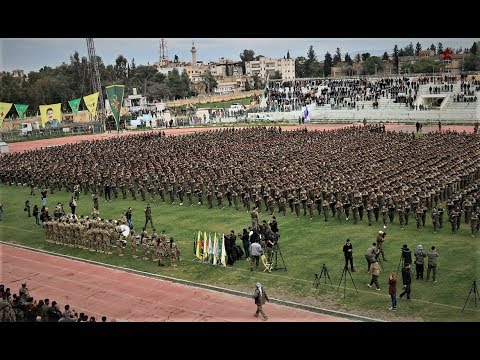 Şervanên YPJ'ê û YPG'ê coşa Serkeftinê bi gelê Qamişlo re pîroz kirin