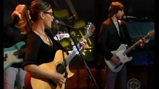 Watch Lisa Loeb Single Me Out video