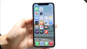 iPhone 11 In LATE 2025! (iOS 26.1 Vs iOS 18.7.2, Battery Life, Lag, Upgrade To iPhone 17?)