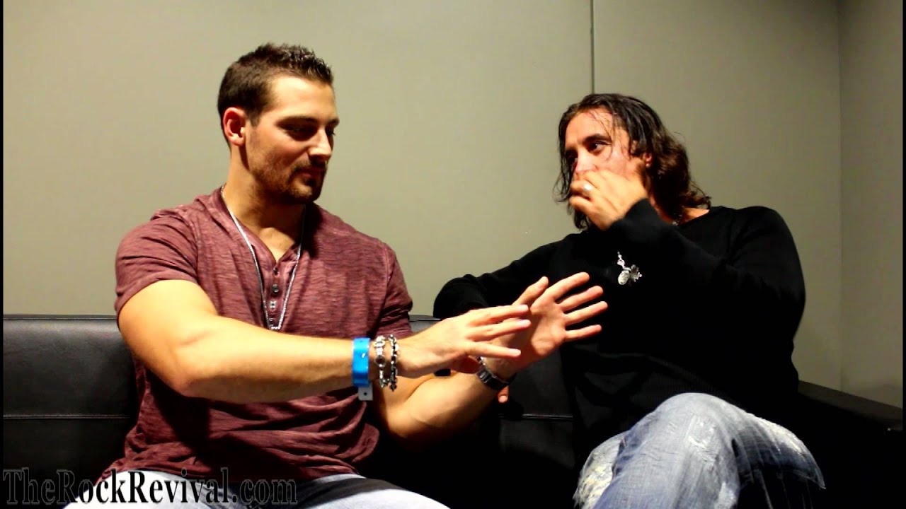 Creed's scott stapp reveals he suffers