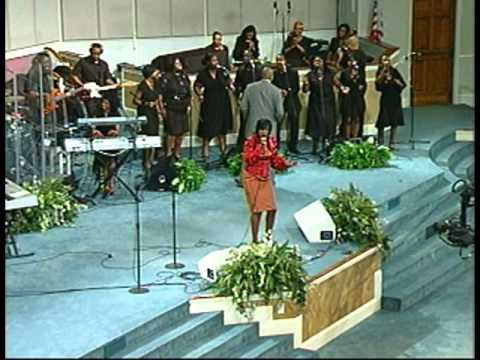 Lucinda Moore singing Fire Baptized Medley.mpg