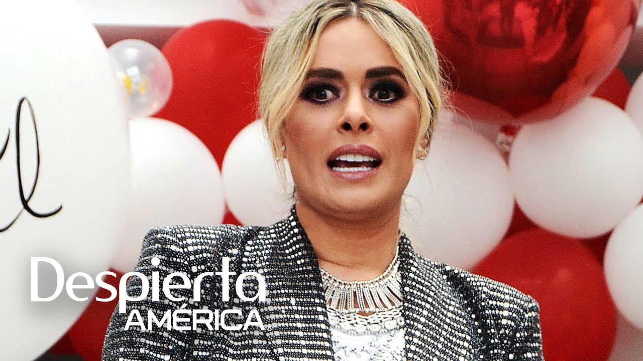 Galilea Montijo reacciona desconcertada al preguntarle si está embarazada justiciar