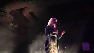 Download Lagu Back to You - Louis Tomlinson ft Bebe Rexha Live at Ace of Spades in Sacramento, CA 2017 MP3