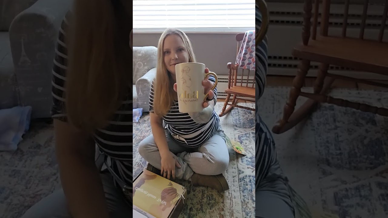 Tum to Mom pregnancy subscription unboxing. First Box