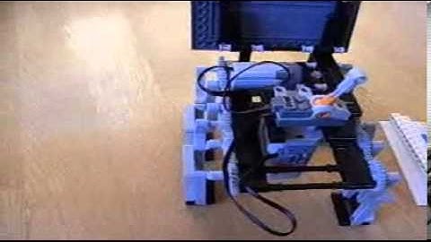 Lego Technic Variable Parallel Linkage 4 Legged Walking Robot 001