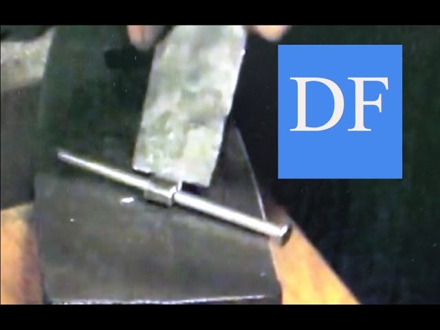 Blacksmithing for Beginners - How To Forge Light Duty Hinges 