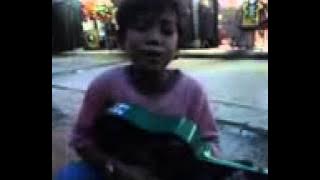 Tegar pengamen dari sumbang, lagu last child- perih