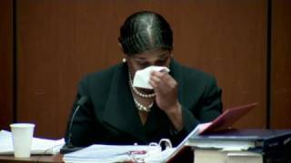 Jackson's nurse cries on stand