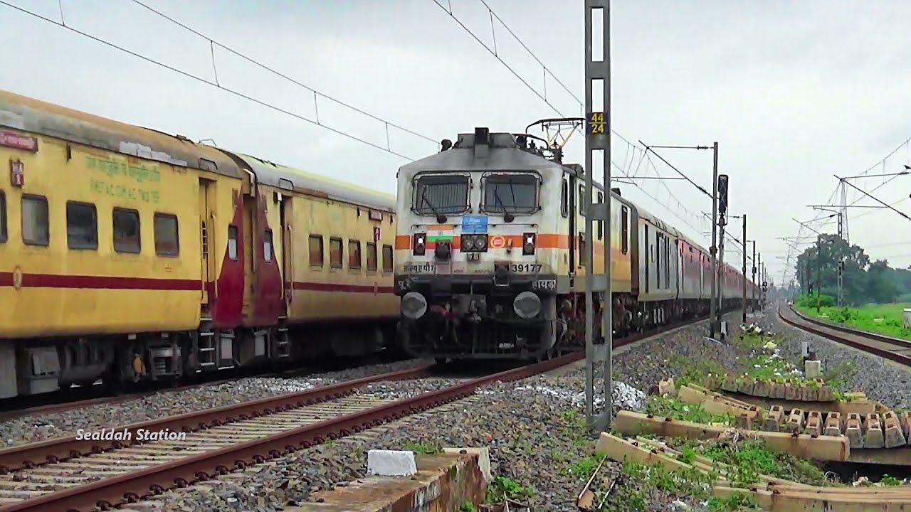 Fastest Train crossing || 12369-Kumbh Express & 12314/New Delhi-Sealdah ...