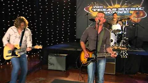 Rodney Parker performs "Guitars" on the Texas Musi...