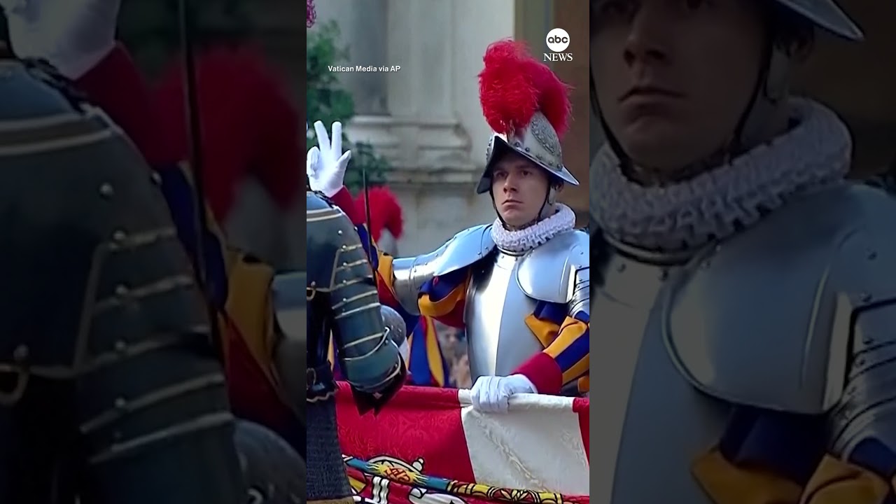 New Swiss Guard recruits pledge their oath to the Vatican