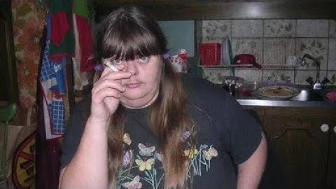 Dystopian Vinyl Broadcast from the Attic 🌌🍄‍🟫🤖🎃🤖✨💫