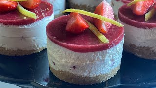 Mini cheesecakes fraises-citron 🍓🍋, ميني تشيز كايك بالفراولة و الليمون ✨