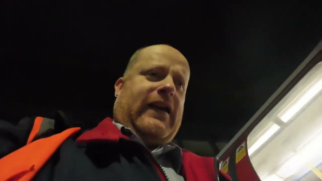 Открыты подъездные пути на Даун-стрит — редкая возможность взглянуть на забытую лондонскую железн...