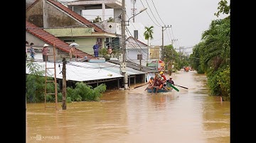 Cứu trợ lương thực, đưa bệnh nhân thoát khỏi vùng cô lập