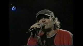 Video thumbnail of "Sono ancora in coma Live Stupido Hotel Tour 2001"