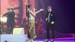 Download lagu LYODRA DAN RONY PARULIAN - KAU SELALU DI HATI LIVE AT KONSER SMARTFREN MALAM 100 CINTA 