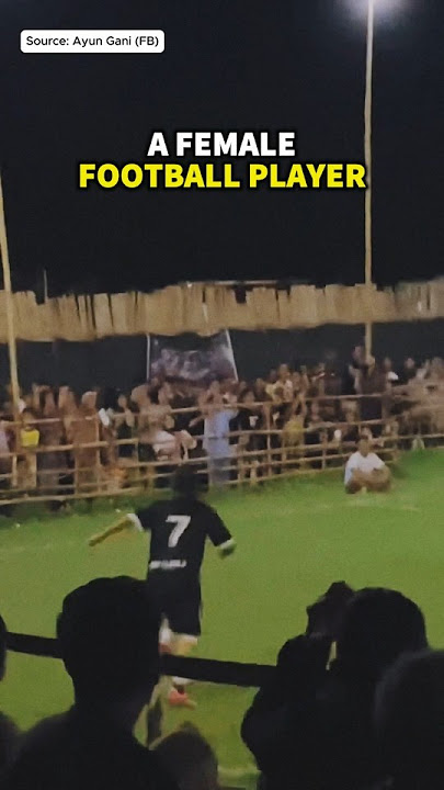 Pesepakbola Wanita Indonesia yang Menggiring Bola Seperti Profesional! ⚽🔥 | ​​Skill & Gol Keren