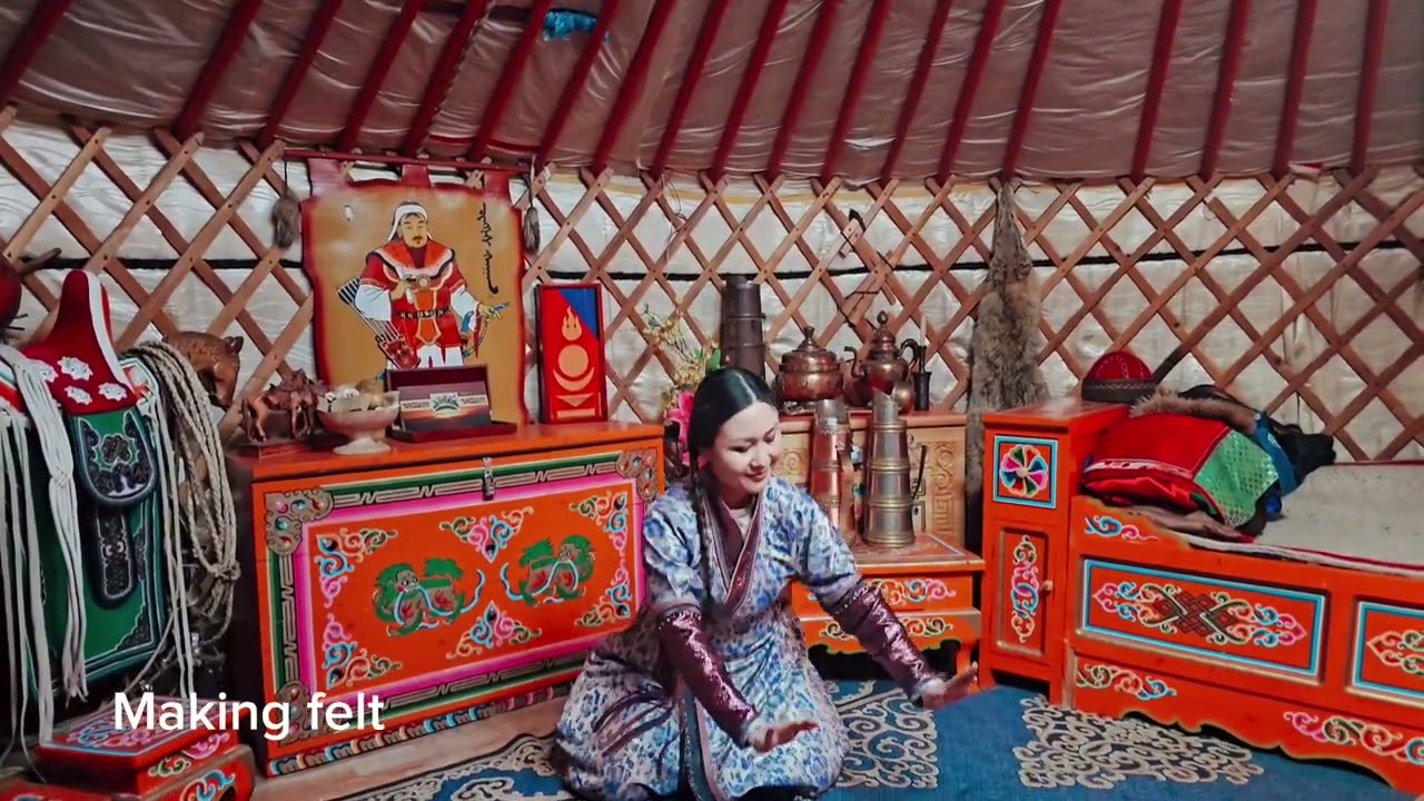 Zakhchin Biyelgee | Khodolmor Mongolian Traditional dance