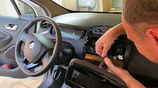 Installing Apple CarPlay wireless on a Renault ZOE 2017 model screenshot 4