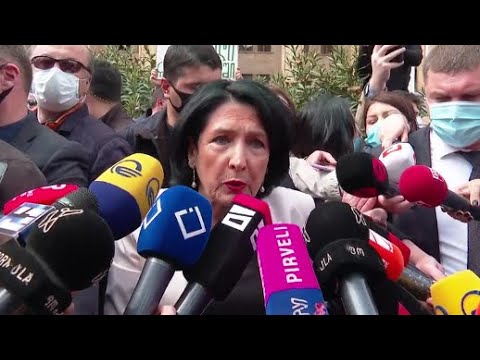 გთხოვთ, სიჩუმით, სიდინჯით, პატივი ვცეთ დღევანდელ დღეს - სალომე ზურაბიუშვილი 9 აპრილის მემორიალთან