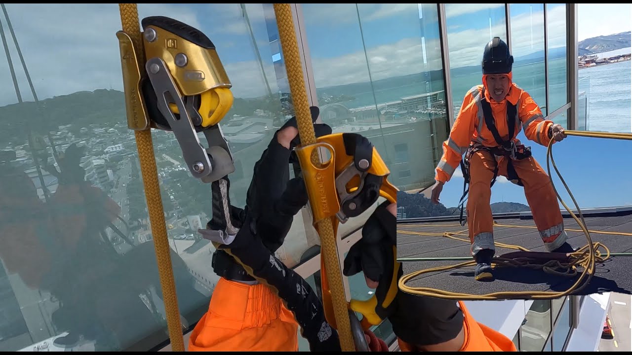 Ropes String Transfer Rope access Rope Transfer in 200 floor building๐ - YouTube