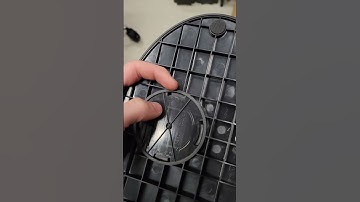 hoe je een Sceptre Monitor-basis demonteert