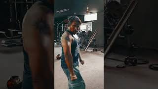 BODYBUILDING POSING