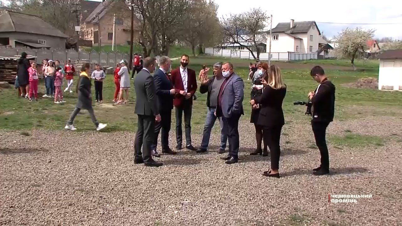 Учні у селі Тисовець понад 10 років мріють про нову школу