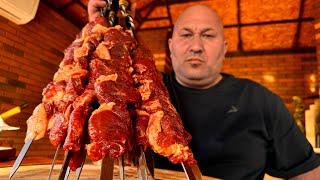 видео: Добавили Один Ингредиент Получилось Нежное  Мясо Быка на Костре! картинка: Добавили Один Ингредиент Получилось Нежное  Мясо Быка на Костре!