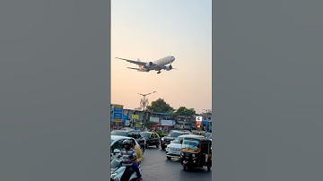 Emirates Boeing 777-200LR landing on runway 09 at Mumbai Airport in Evening Golden Hour | #Aviation